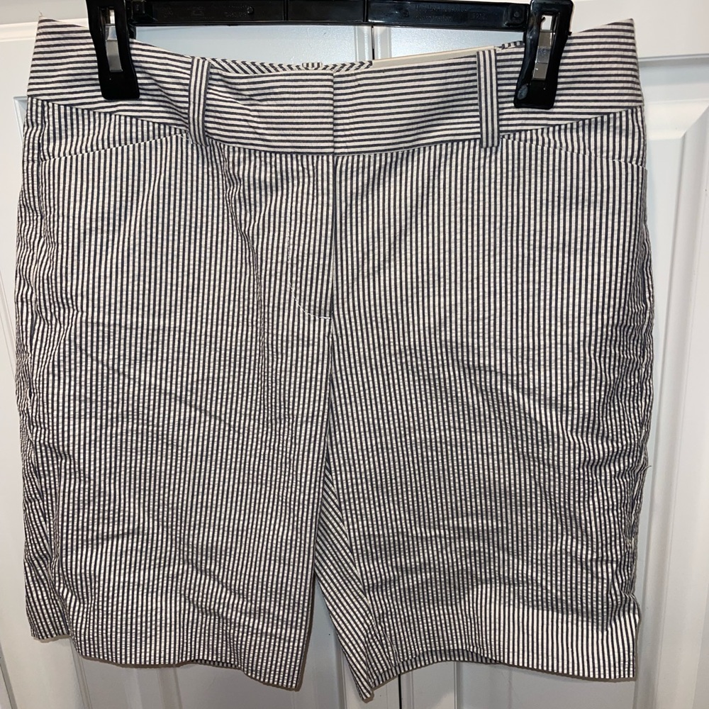 NWT Ann Taylor womens searsuckers shorts sz 2‎ curvy